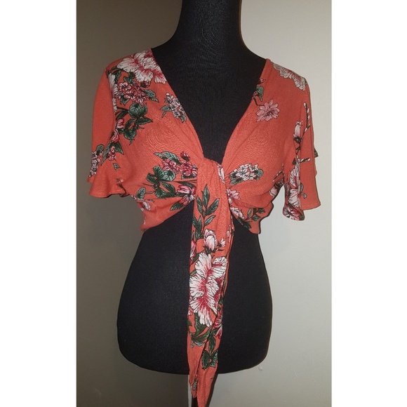 SOLD! Floral open front tie up crop top Small - Picture 2 of 4